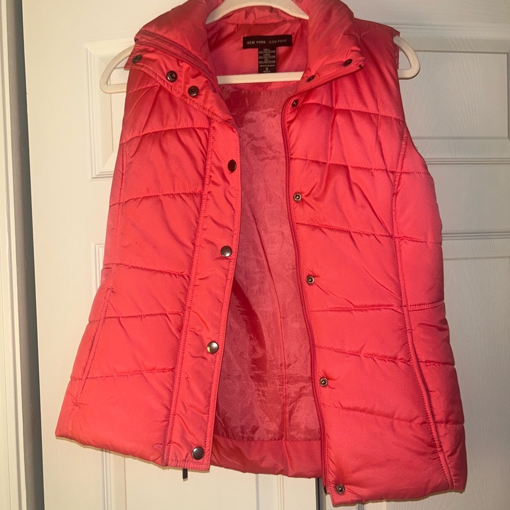 New York & Company Pink Quilted Puff Vest with High Collar Size Small